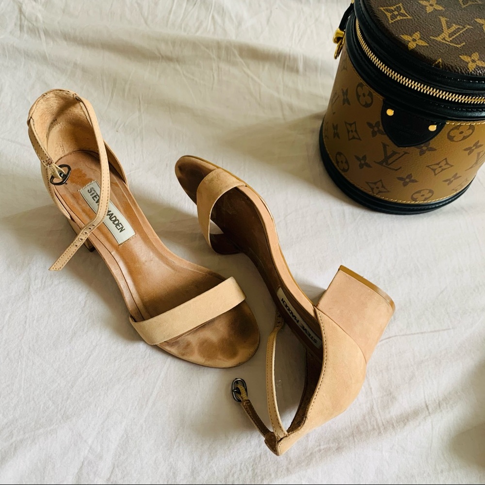Steve Madden Nude Strappy Chunky Heels